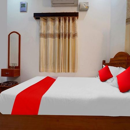 מדוראי Flagship Sri Kamatchi Hotel & Rooms מראה חיצוני תמונה