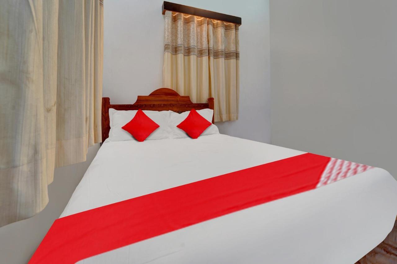 מדוראי Flagship Sri Kamatchi Hotel & Rooms מראה חיצוני תמונה