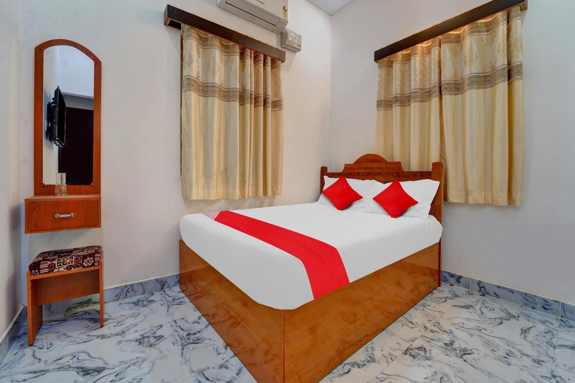 מדוראי Flagship Sri Kamatchi Hotel & Rooms מראה חיצוני תמונה